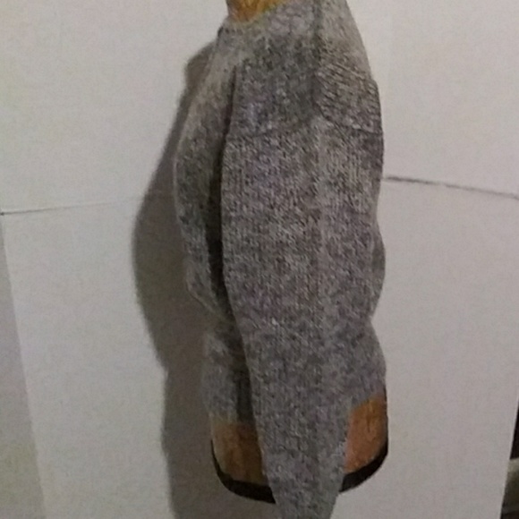 Country Craft. Sweater - Picture 3 of 4